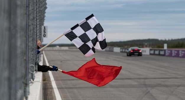 Understanding the Meaning of Key Race Flags